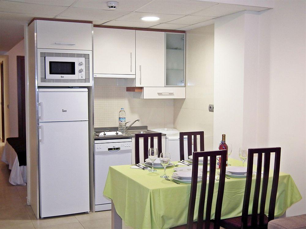 Apartahotel Marina Rey Vera Buitenkant foto